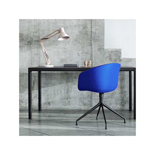 T12 Table black