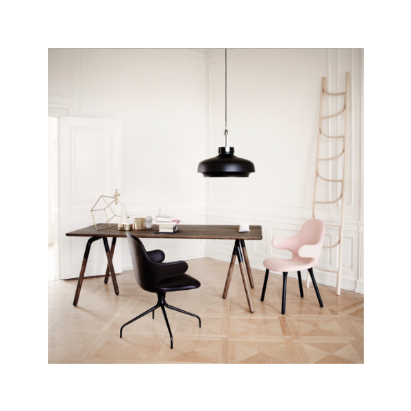 &Tradition_Catch Chair_wooden legs