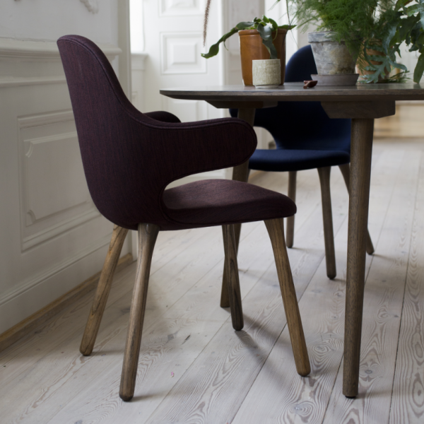 &Tradition_Catch Chair_wooden legs