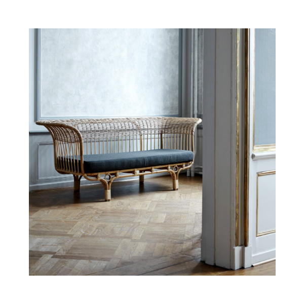 Belladonna sofa