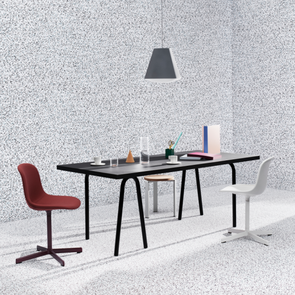 Neu 10 Chair,