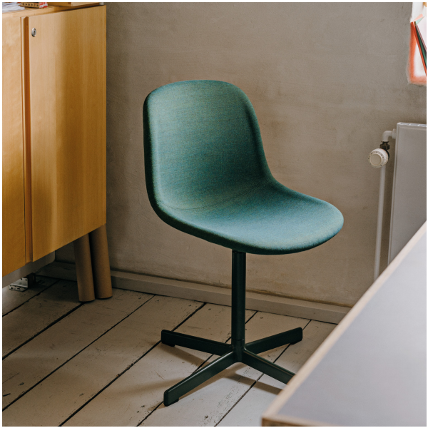 Neu 10 Chair,