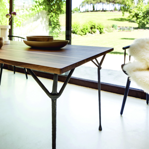 Officina Table Walnut