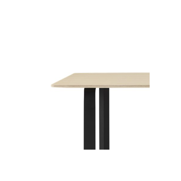 70/70 Table L