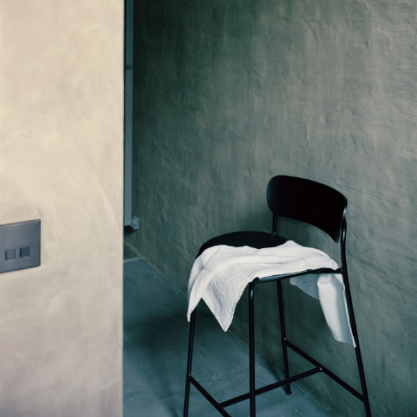 &tradition_Pavilion Bar Stool AV9