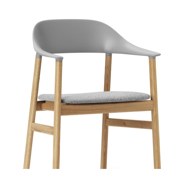 normann-copenhagen-herit-armchair-oak-synergy