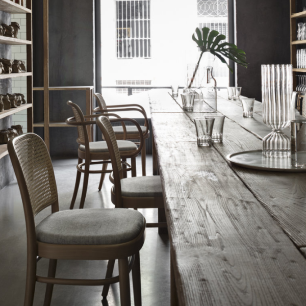 wienergtv_n. 811 armchair