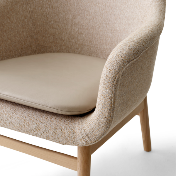 menu_Harbour lounge_savanna 222_cushion nuance_oak feet