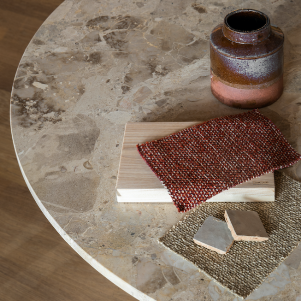 menu_Androgyne Dining Table 120