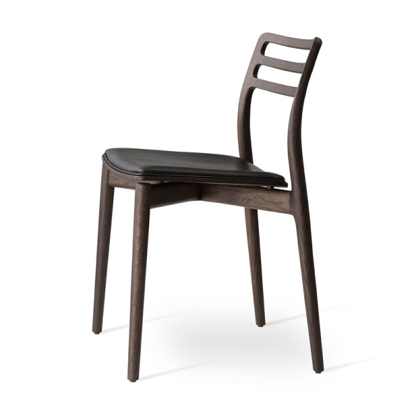 Cabin chair Vipp481, verhoiltu, 2 väriä