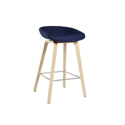 AAS 33, tamminen verhoiltu baarituoli, matala