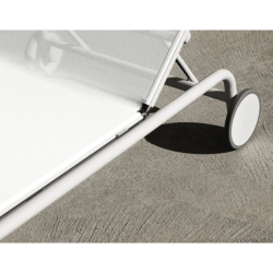 B&B Italia Borea Sunbed