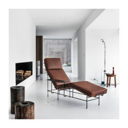 magis_traffic chaise lounge_black frame