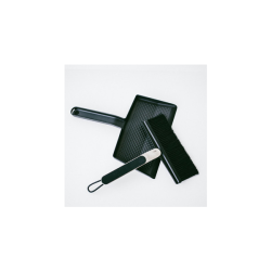 vipp broom and dustpan 