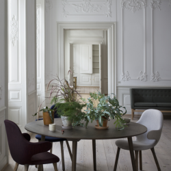 &Tradition_Catch Chair_wooden legs