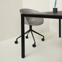 hay_T12_black_black linoleum