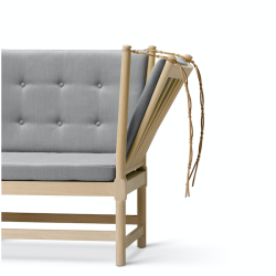 fredericia_spoke-back sofa_mood1102_soaped oak