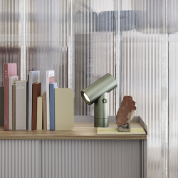 muuto_beam table lamp