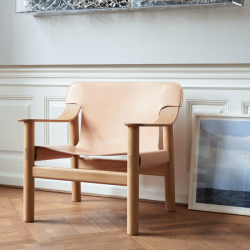 Hay_Bernard_matt lac oak frame