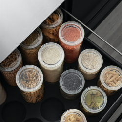 VIPP253 Glass canister