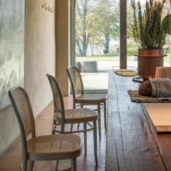 wienergtv_n. 811 chair