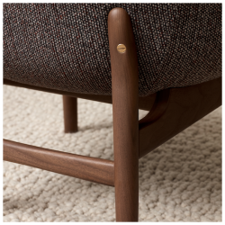 menu_harbour lounge_ walnut_SAVANNA 672 _CUSHION: SHADE 20296