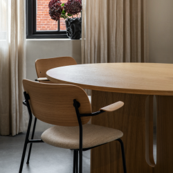 menu_Androgyne Dining Table 120