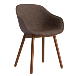 AAC 212 Etuverhoiltu, pähkinä jalat, istuinosa Raisin 