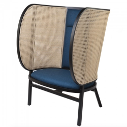 Hideout Lounge, musta runko